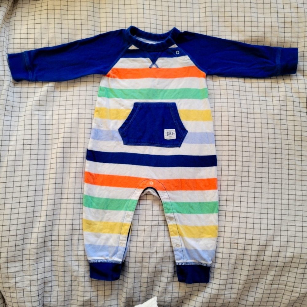 GAP one-piece boys 18-24 month